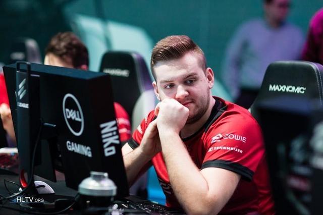 Virtus.pro 与 n0rb3r7 分道扬镳，目标是 FL4MUS 。